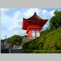 Japan, Kiyomizu-dera, Kyoto, photo Ian Carrick, flickr.jpg